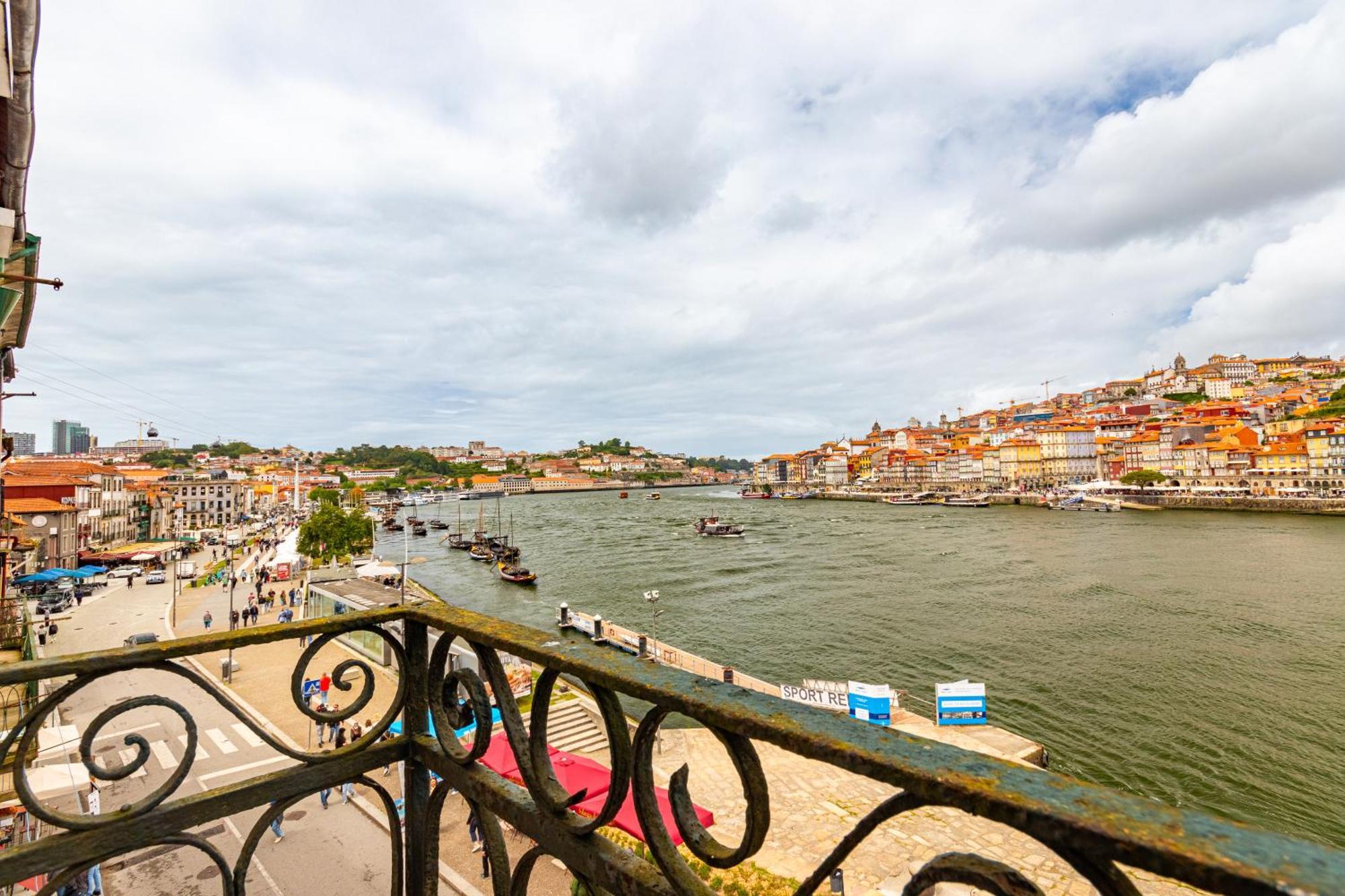 Nortesoul Porto A Vista فيلا نوفا دي غايا المظهر الخارجي الصورة